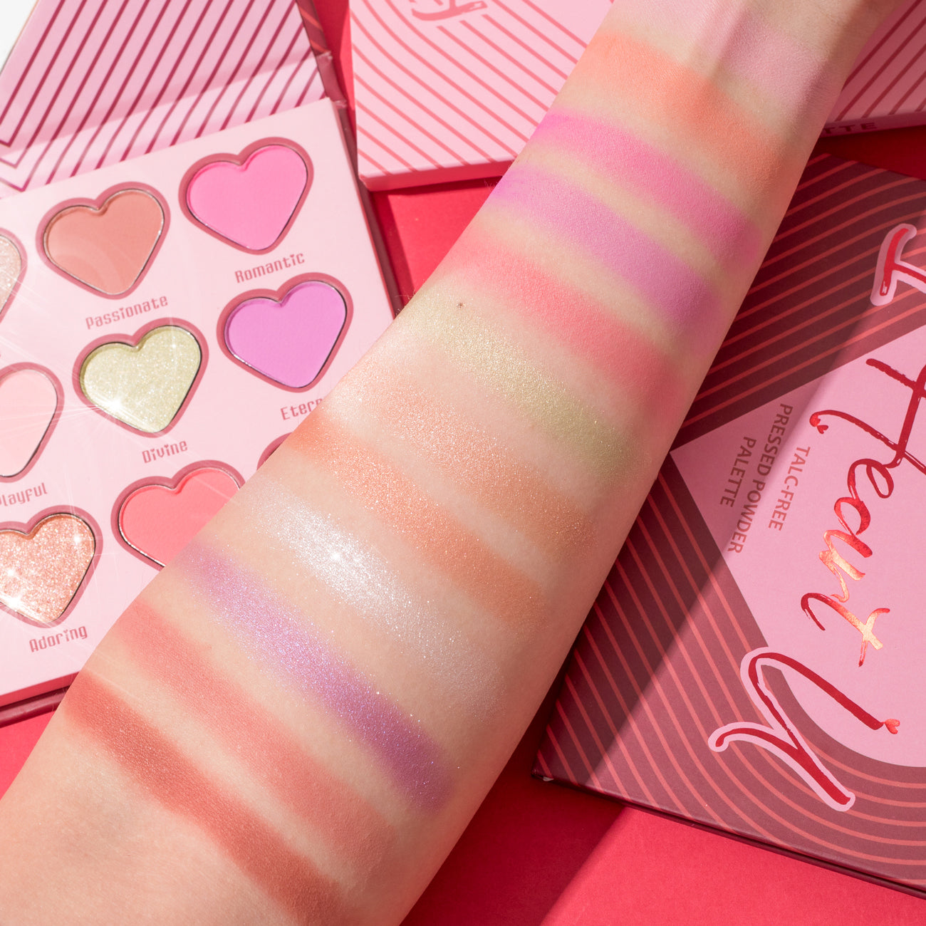 HECI BEAUTY Eyeshadow Palette & Botanical Lip Oil Set