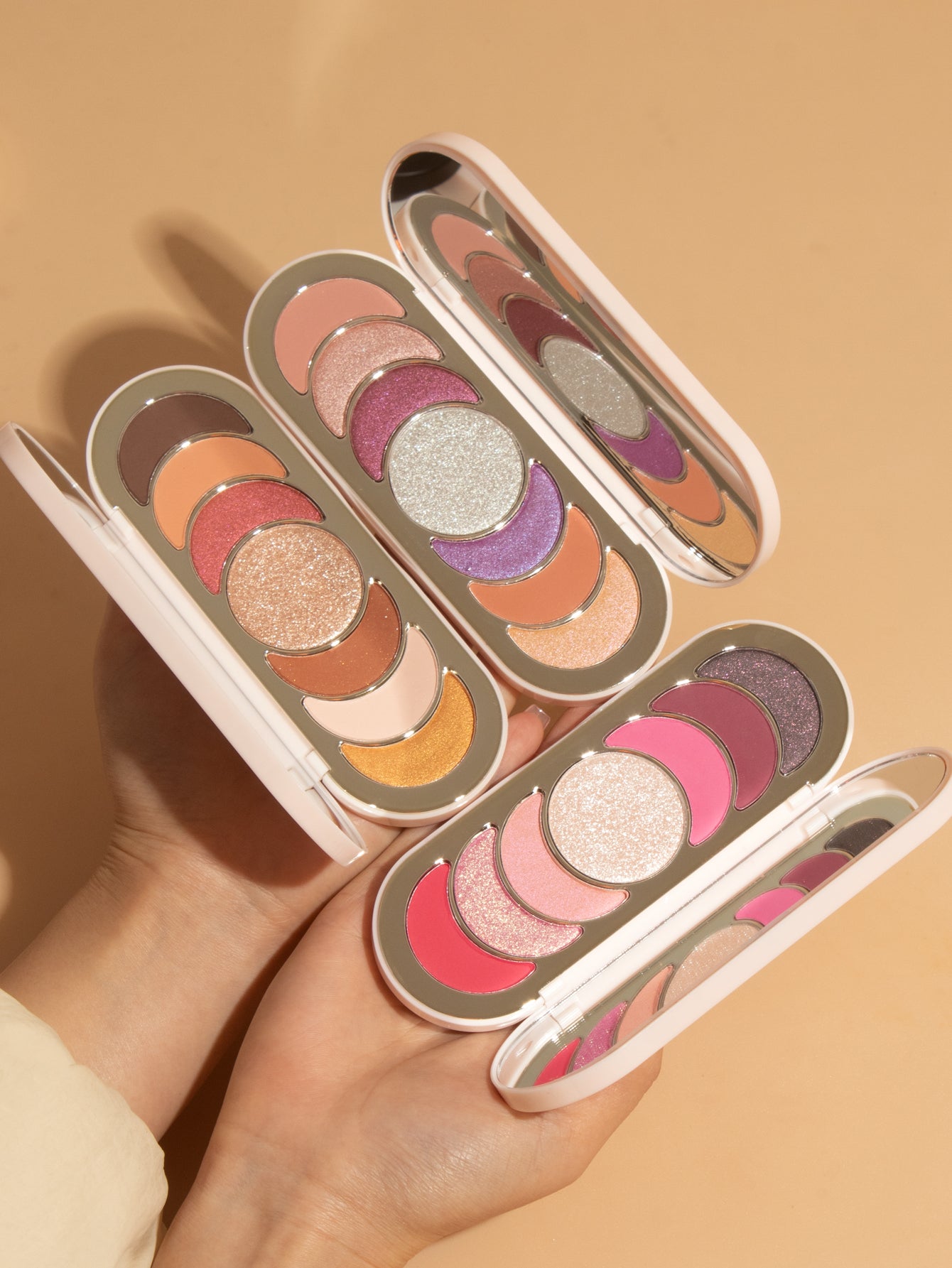 HECI BEAUTY Multi-Tone Shimmer Eyeshadow Palette